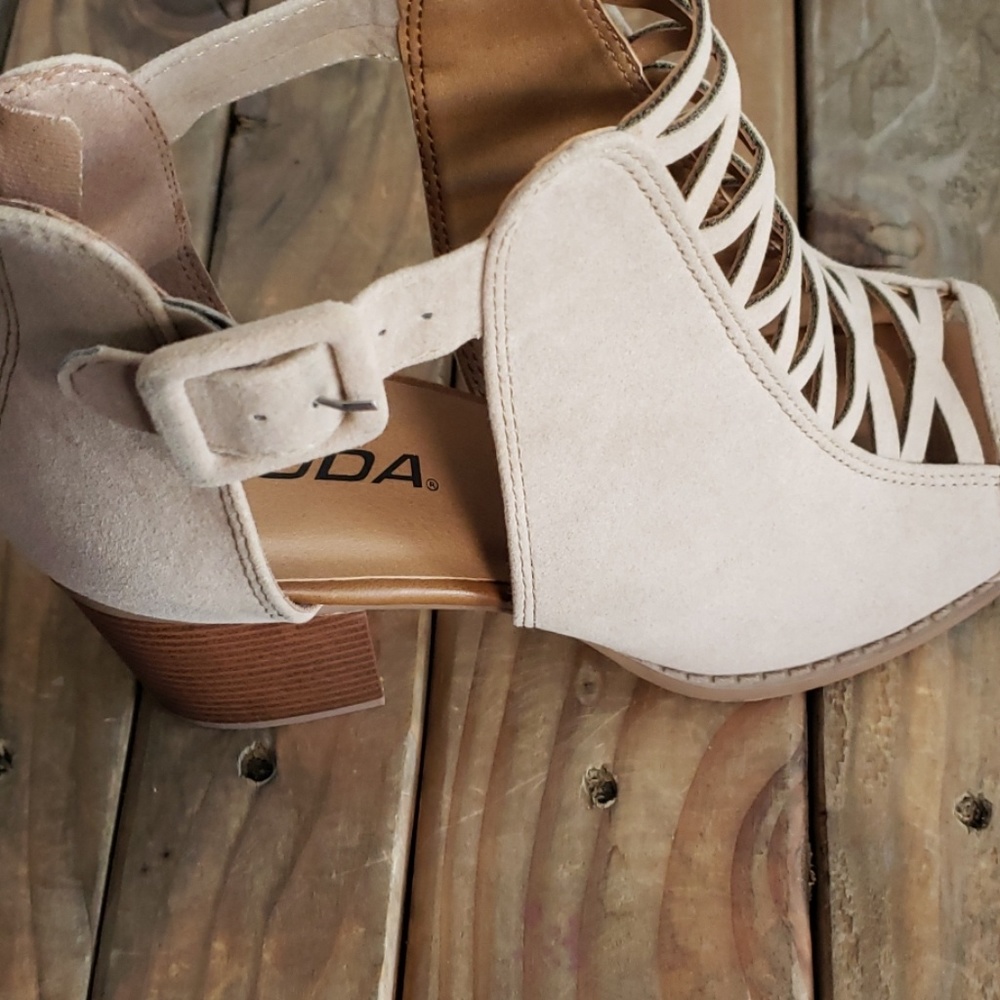 New Soda criss cross Peep toe Booties wood - Picture 6 of 7